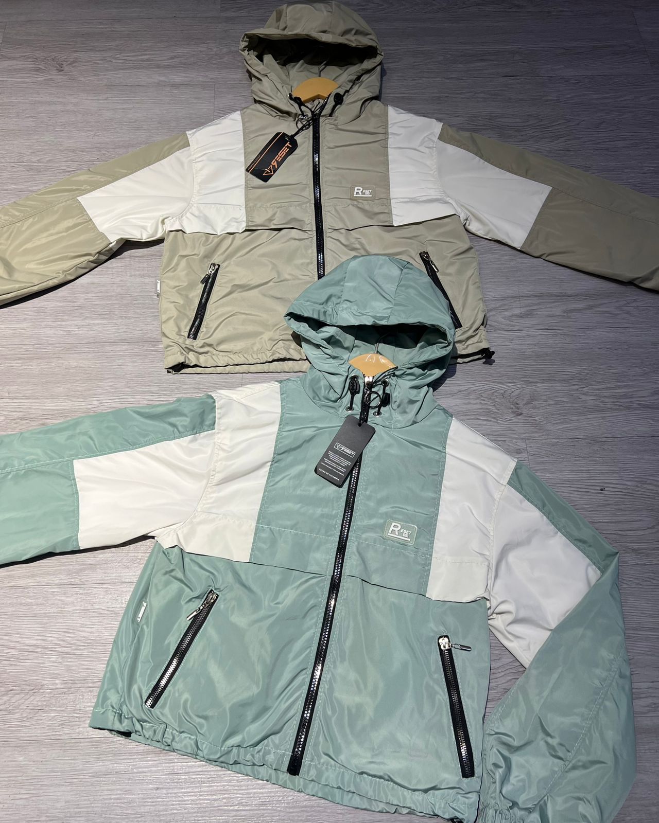 CHAQUETA NAILON DE DAMA